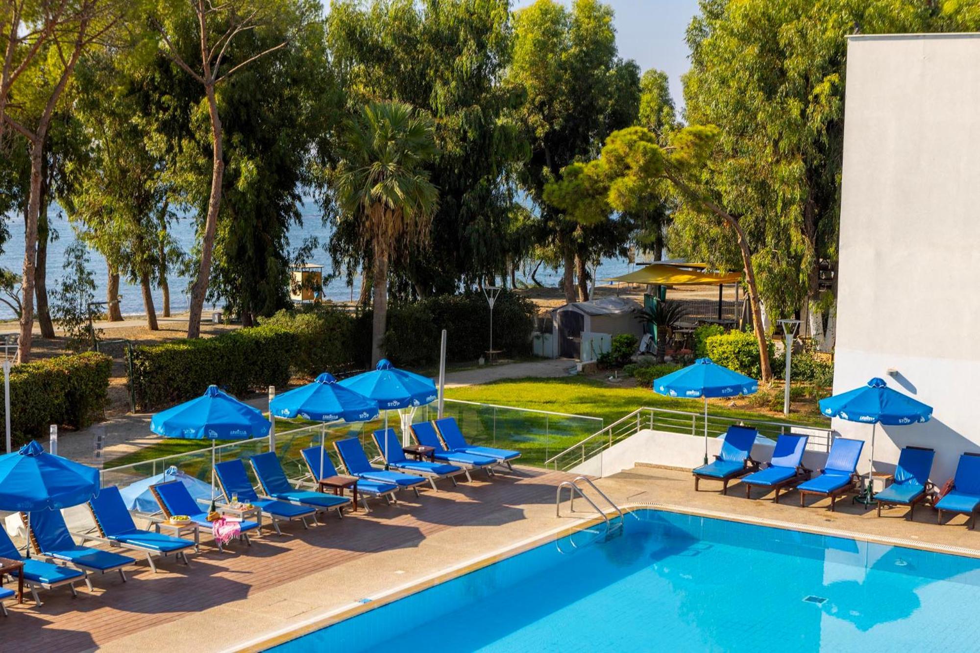 Park Beach Hotel Limassol Eksteriør billede