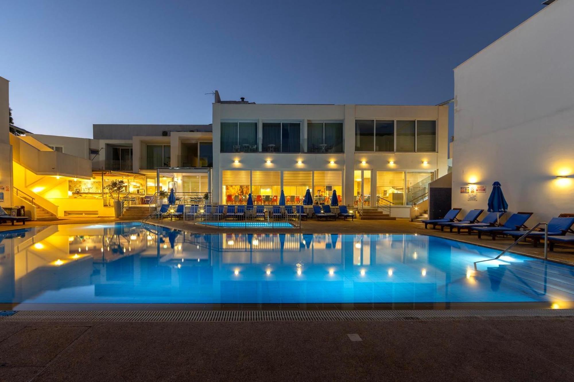 Park Beach Hotel Limassol Eksteriør billede